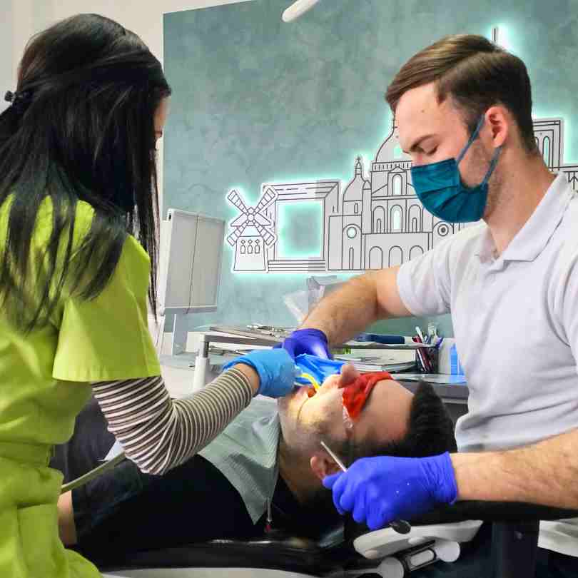 medic stomatolog pentru copii, stomatologie pentru copii si adulti brasov, Carii cu laserul Obturatii stomatologie brasov medic stomatologic brasov, stomatologie brasov pentru copii